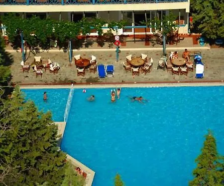 Hotel Trypiti