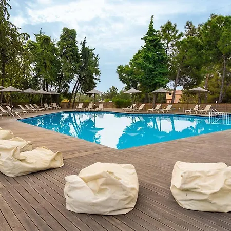Trypiti Hotel